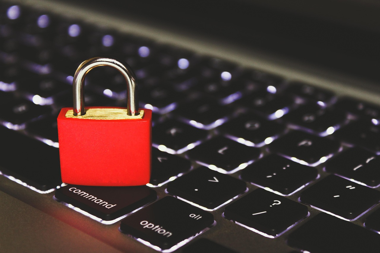 短信追踪器：如何保护自己的手机不被监测？